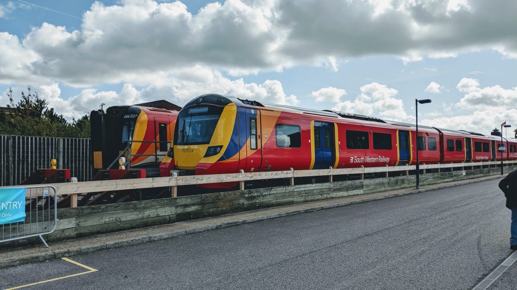 707014 at Northam Depot